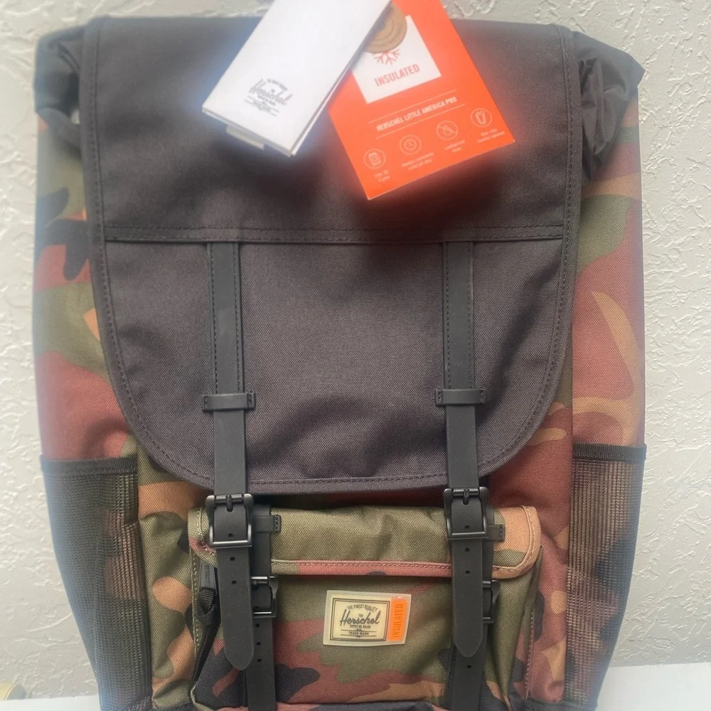 Herschel Supply Co Little America Insulated Camo Print Pro Backpack